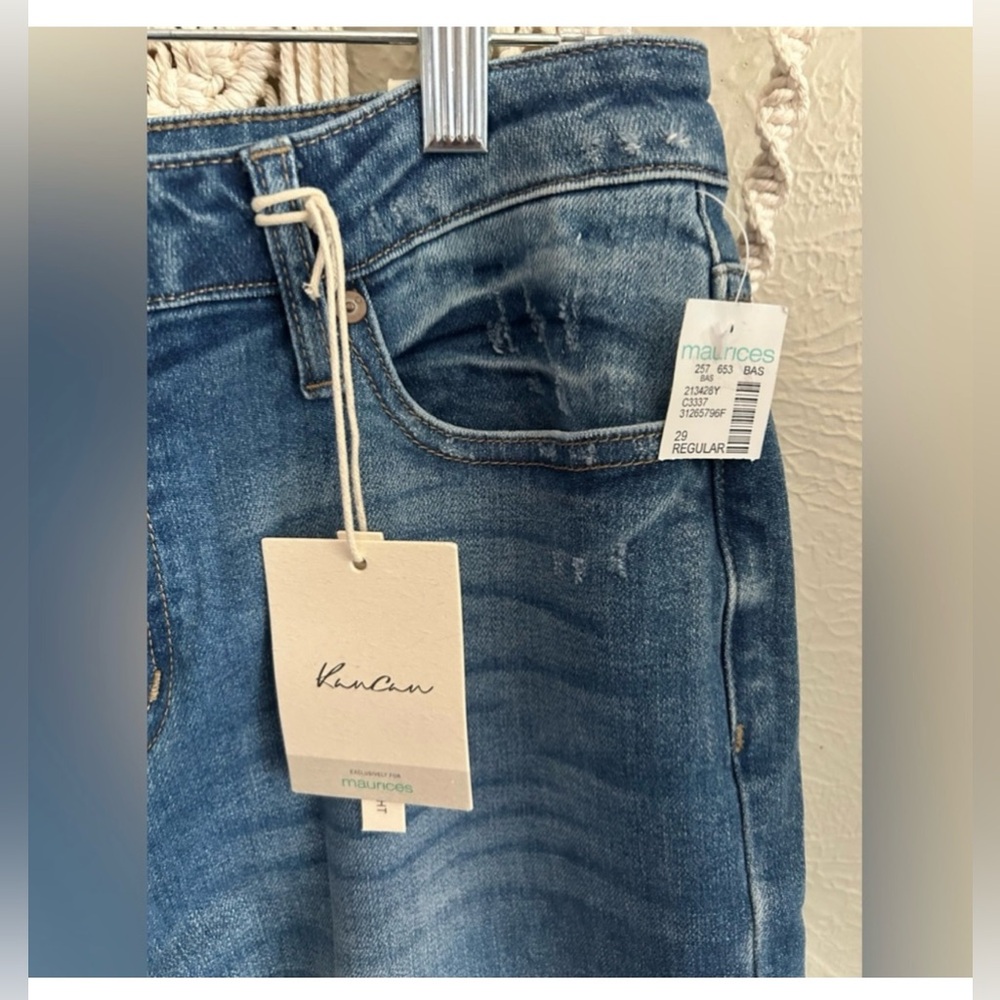 Welcome Shoppers 🩷 - Picture 7 of 9